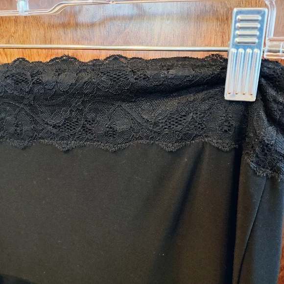 NWOT/ BUDAPEST black lace & sheer panel mini skirt - Picture 3 of 4